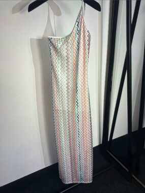Sleeveless Chevron Zigzag Maxi Dress in Pastel Multi